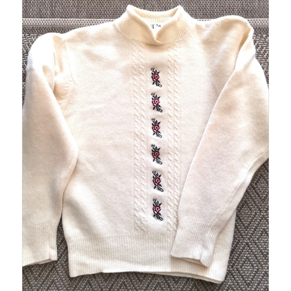 Vintage 80's cream lambswool sweater rose embroidery - Picture 3 of 11